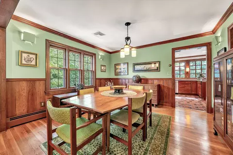 Dining - 705 Beech Rd, Salem, VA 24153 photo 1 of 2
