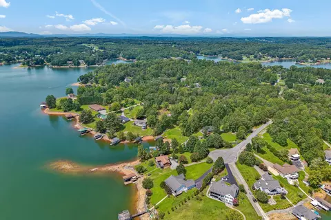 165 Spence Rd, Union Hall, VA 24176 photo 8