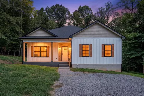 289 Spring Chase Dr, Glade Hill, VA 24092