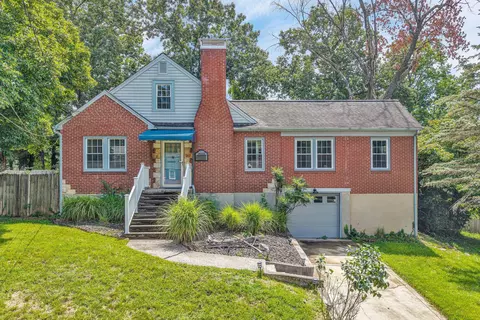 3020 Fleetwood Ave SW, Roanoke, VA 24015