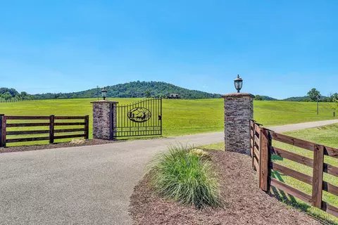 Exterior - 1237 Cochese Dr, Moneta, VA 24121 photo 39 of 39