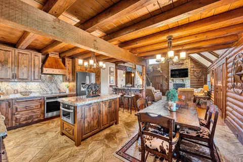 Kitchen - 1237 Cochese Dr, Moneta, VA 24121 photo 5 of 5