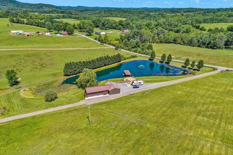 View/Area - 1237 Cochese Dr, Moneta, VA 24121 photo 9 of 15