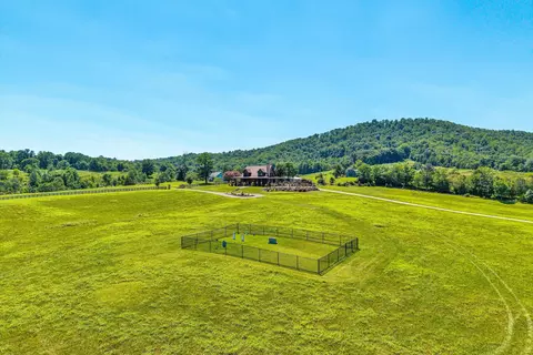 Exterior - 1237 Cochese Dr, Moneta, VA 24121 photo 35 of 39