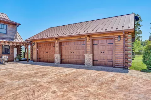 Exterior - 1237 Cochese Dr, Moneta, VA 24121 photo 19 of 39