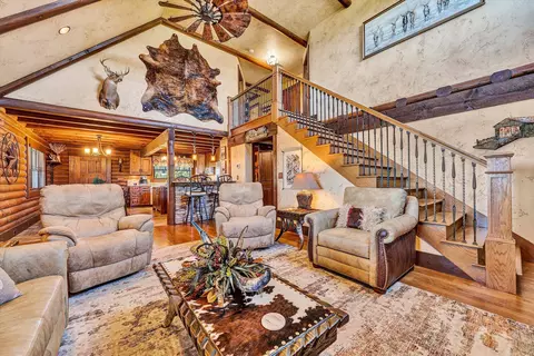 Living - 1237 Cochese Dr, Moneta, VA 24121 photo 2 of 5