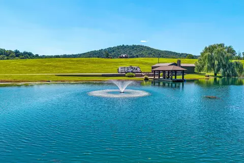 View/Area - 1237 Cochese Dr, Moneta, VA 24121 photo 3 of 15