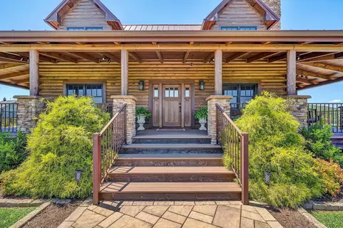 Exterior - 1237 Cochese Dr, Moneta, VA 24121 photo 4 of 39