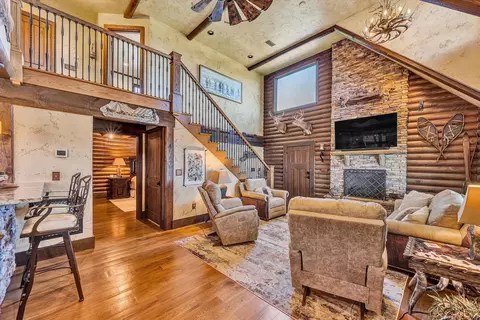 Living - 1237 Cochese Dr, Moneta, VA 24121 photo 4 of 5