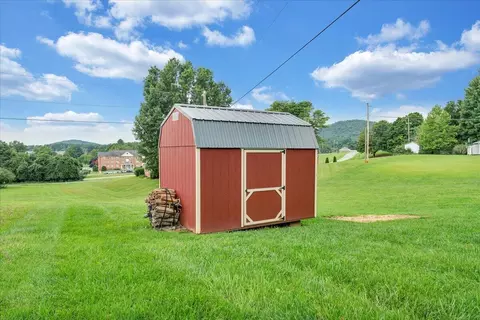 Exterior - 235 Arthur Cir, Ferrum, VA 24088 photo 5 of 13