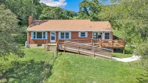 7815 Lee Hwy, Troutville, VA 24175