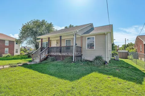 Exterior - 1007 Murray Ave SE, Roanoke, VA 24013 photo 1 of 12