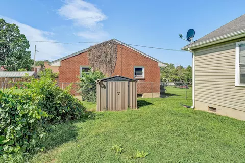 Exterior - 1007 Murray Ave SE, Roanoke, VA 24013 photo 7 of 12