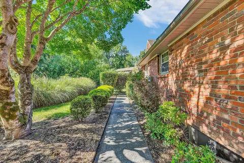 Exterior - 5524 Highfields Rd, Roanoke, VA 24018 photo 10 of 14