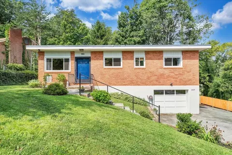 3425 View Ave, Roanoke, VA 24018