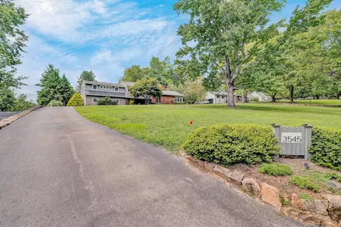 Exterior - 3545 Wright Rd SW, Roanoke, VA 24015 photo 3 of 10