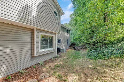 Exterior - 5448 Highfields Rd, Roanoke, VA 24018 photo 10 of 13