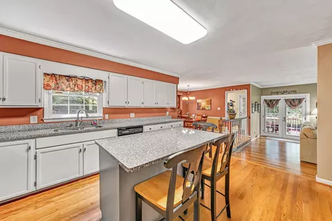 Kitchen - 5448 Highfields Rd, Roanoke, VA 24018 photo 2 of 3