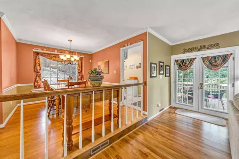 Entry Way - 5448 Highfields Rd, Roanoke, VA 24018 photo 3 of 5