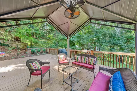 Exterior - 5448 Highfields Rd, Roanoke, VA 24018 photo 7 of 13