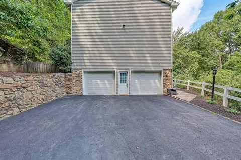 Exterior - 5448 Highfields Rd, Roanoke, VA 24018 photo 12 of 13
