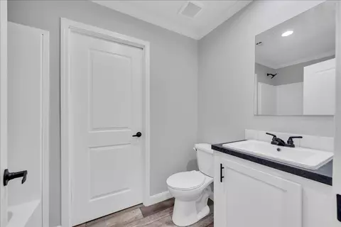 Bath - 20 Spring St, Rocky Mount, VA 24151 photo 3 of 3