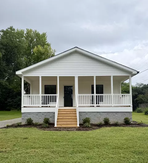Exterior - 20 Spring St, Rocky Mount, VA 24151 photo 2 of 8