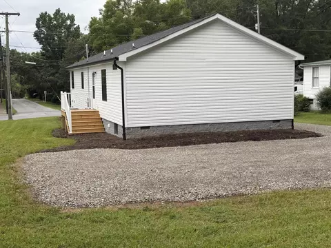 Exterior - 20 Spring St, Rocky Mount, VA 24151 photo 6 of 8