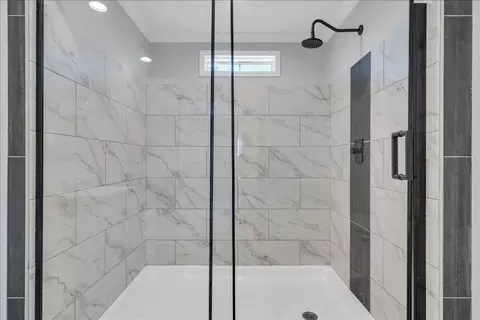 Bath - 20 Spring St, Rocky Mount, VA 24151 photo 2 of 3