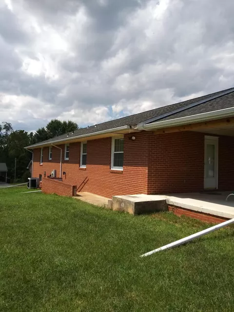 Exterior - 504 Bryan Dr, Vinton, VA 24179 photo 3 of 11