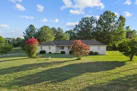 2812 Catawba Rd, Troutville, VA 24175