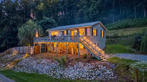 351 Meadow Branch Rd, Boones Mill, VA 24065