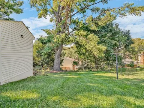 Exterior - 611 E Augusta Ave, Vinton, VA 24179 photo 6 of 8