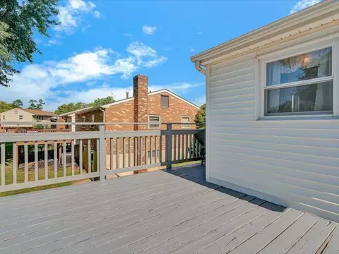 Exterior - 611 E Augusta Ave, Vinton, VA 24179 photo 4 of 8