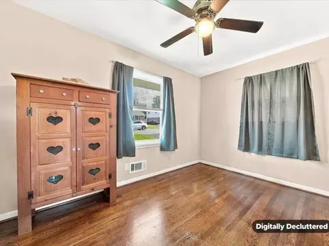 Bedroom - 611 E Augusta Ave, Vinton, VA 24179 photo 1 of 3