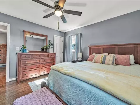 Bedroom - 611 E Augusta Ave, Vinton, VA 24179 photo 3 of 3
