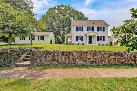 724 White Oak Rd SW, Roanoke, VA 24014