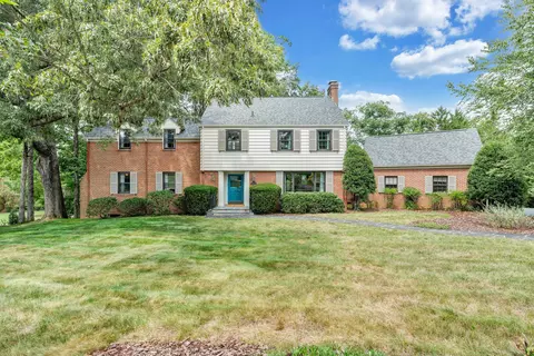 3333 Mud Lick Rd SW, Roanoke, VA 24018