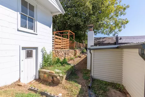 Exterior - 446 Tinker Ave, Vinton, VA 24179 photo 3 of 10