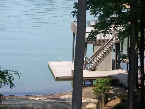 View/Area - 75 Nuthatch Cir, Moneta, VA 24121 photo 2 of 3