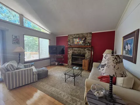 Living - 75 Nuthatch Cir, Moneta, VA 24121 photo 1 of 1