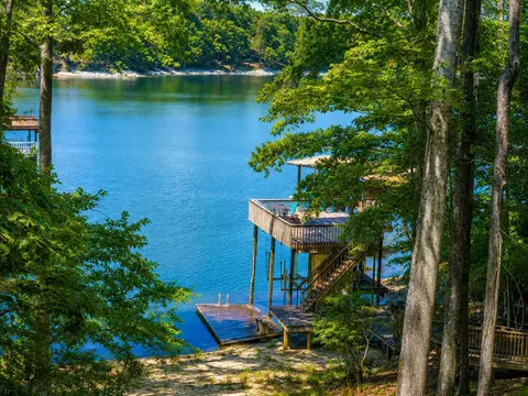 View/Area - 75 Nuthatch Cir, Moneta, VA 24121 photo 1 of 3