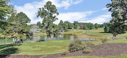 View/Area - 76 Lake Front Cir, Penhook, VA 24137 photo 4 of 10