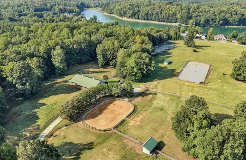 View/Area - 76 Lake Front Cir, Penhook, VA 24137 photo 9 of 10