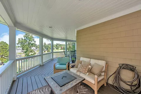 Exterior - 76 Lake Front Cir, Penhook, VA 24137 photo 7 of 19