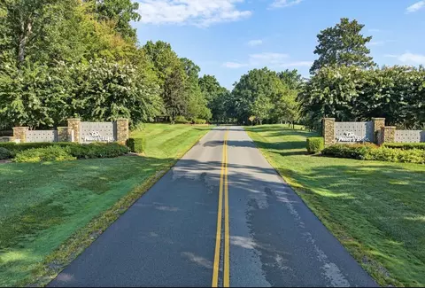 View/Area - 76 Lake Front Cir, Penhook, VA 24137 photo 8 of 10