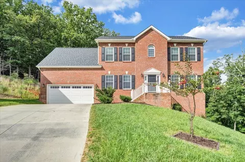 4290 Campbell View Ln, Roanoke, VA 24018