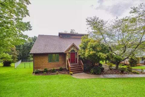5315 Merriman Rd, Roanoke, VA 24018