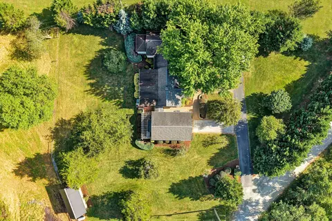 View/Area - 255 Plantation Dr, Penhook, VA 24137 photo 3 of 8