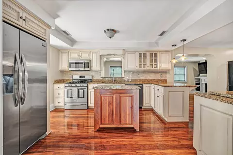 Kitchen - 255 Plantation Dr, Penhook, VA 24137 photo 2 of 3